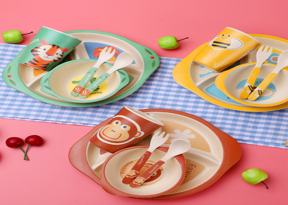 Хорошая цена. Наборов Tableware меламина ПК животного подарка детей дизайна бамбуковые 5 онлайн